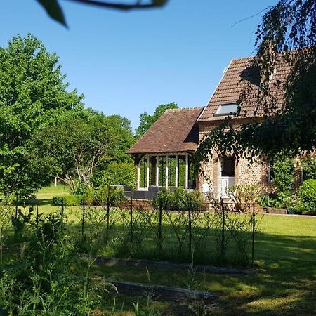 La Maison D'Amis Du Moulin Hotel La Chapelle-Viel Exterior foto